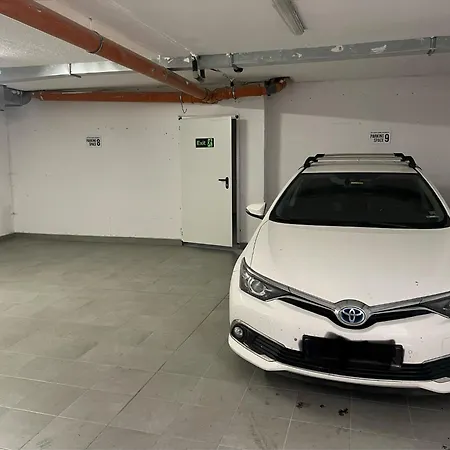 Center Luxury * فارنا