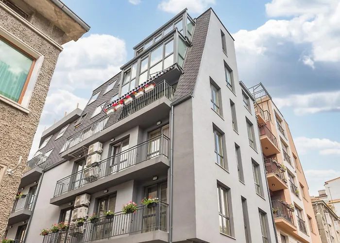 Center Luxury شقة