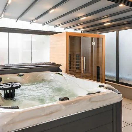 Center Luxury Lejlighed *