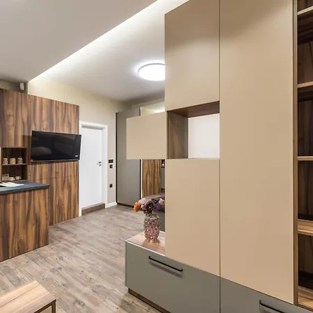Апартаменти Center Luxury Варна