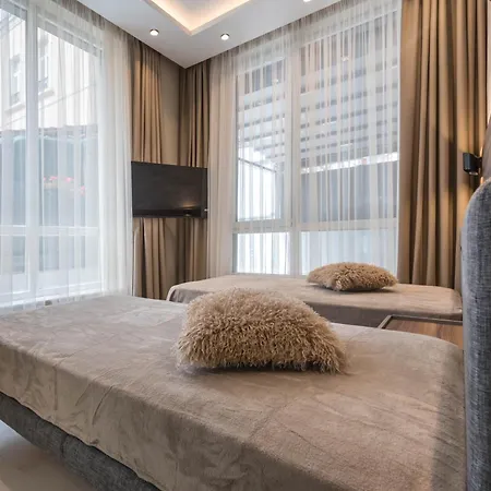 Center Luxury Lejlighed