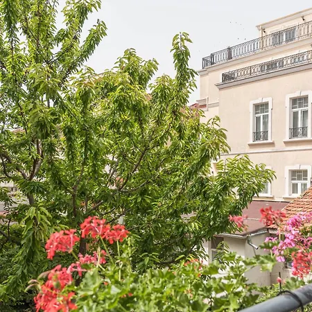 Center Luxury Апартаменти *
