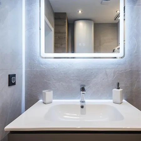 Center Luxury Lejlighed *